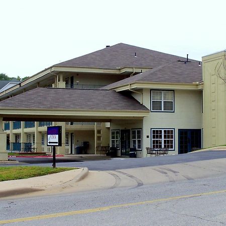 Docker'S Inn Branson Extérieur photo