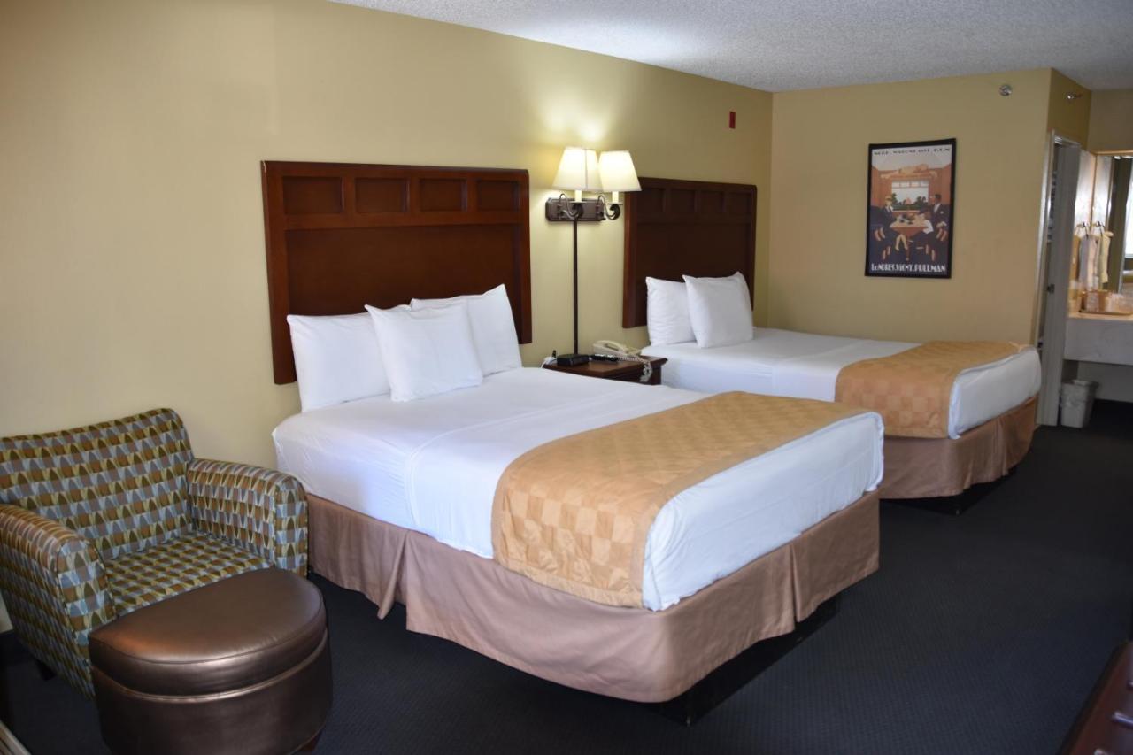 Docker'S Inn Branson Extérieur photo
