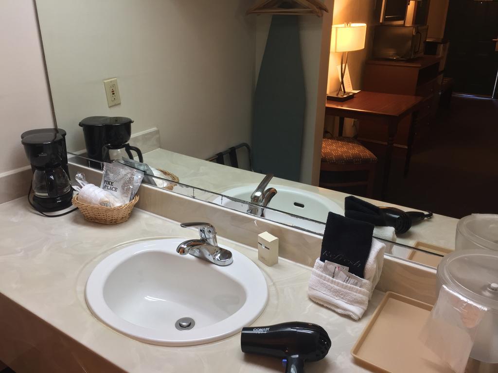 Docker'S Inn Branson Extérieur photo